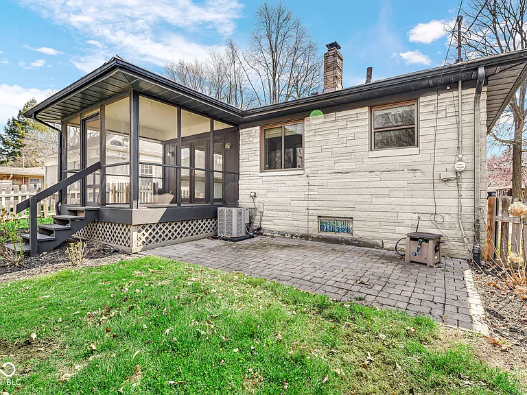 1420 Kessler Boulevard East Dr — Photo 22