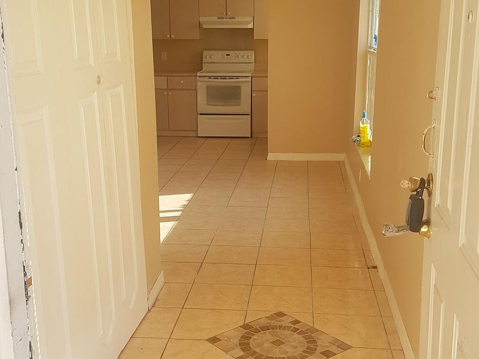 1st image of 1819 Michigan Ave APT A