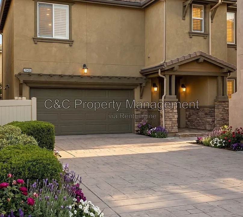 28405 Wild Rose Ln