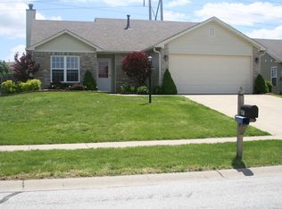 887 Lionshead Ln, Greenwood, IN 46143
