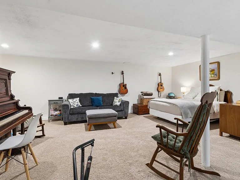2506 Kingsley Dr NE — Photo 27