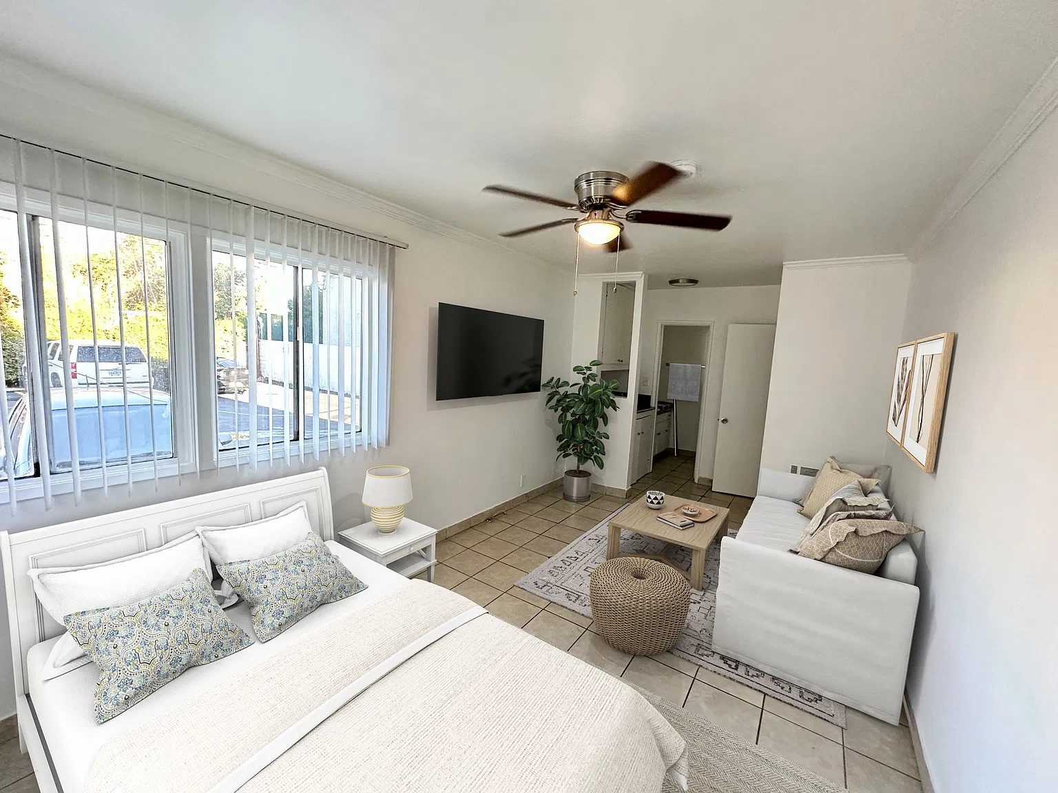 Studio, 450 sqft, $1,495 — Photo 1