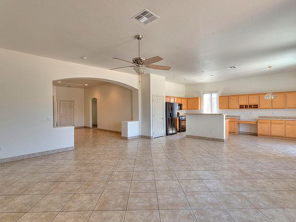2nd image of 8407 W Calle Moheda