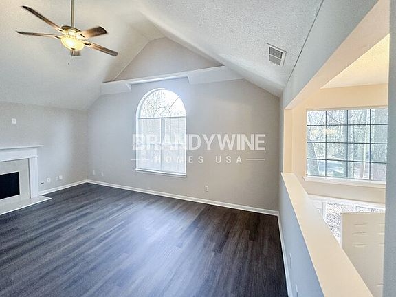 5th image of 4599 White Rd