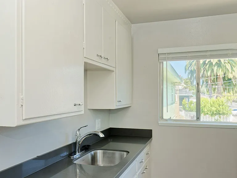 3405 Dimond Ave — Photo 22