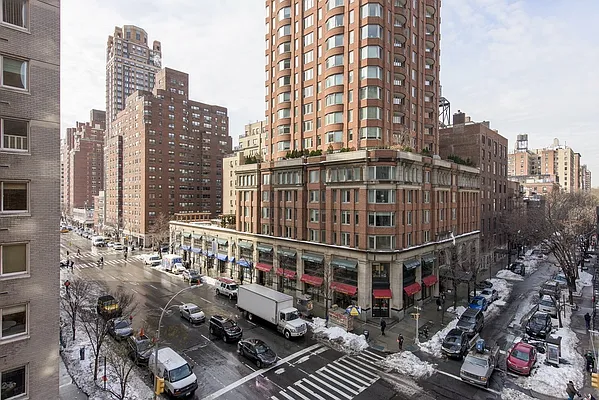 Sold by Nest Seekers International | media 21