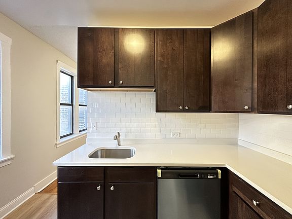5th image of 1542 N Kedzie Ave #O1