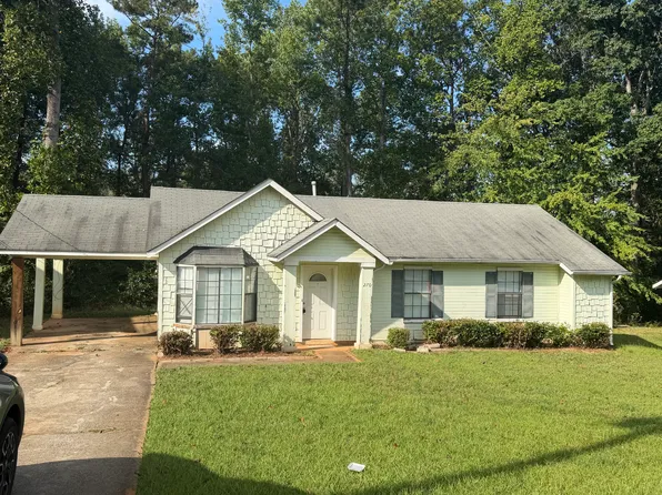 270 Chase Woods Cir, Jonesboro, GA 30236