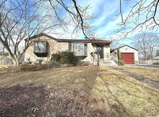 341 Victory Dr, Ronkonkoma, NY 11779