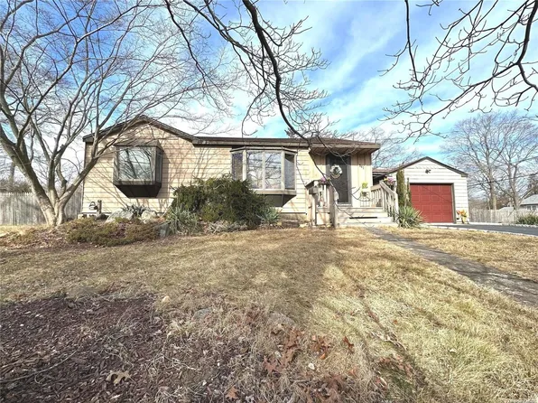 341 Victory Drive, Ronkonkoma, NY 11779