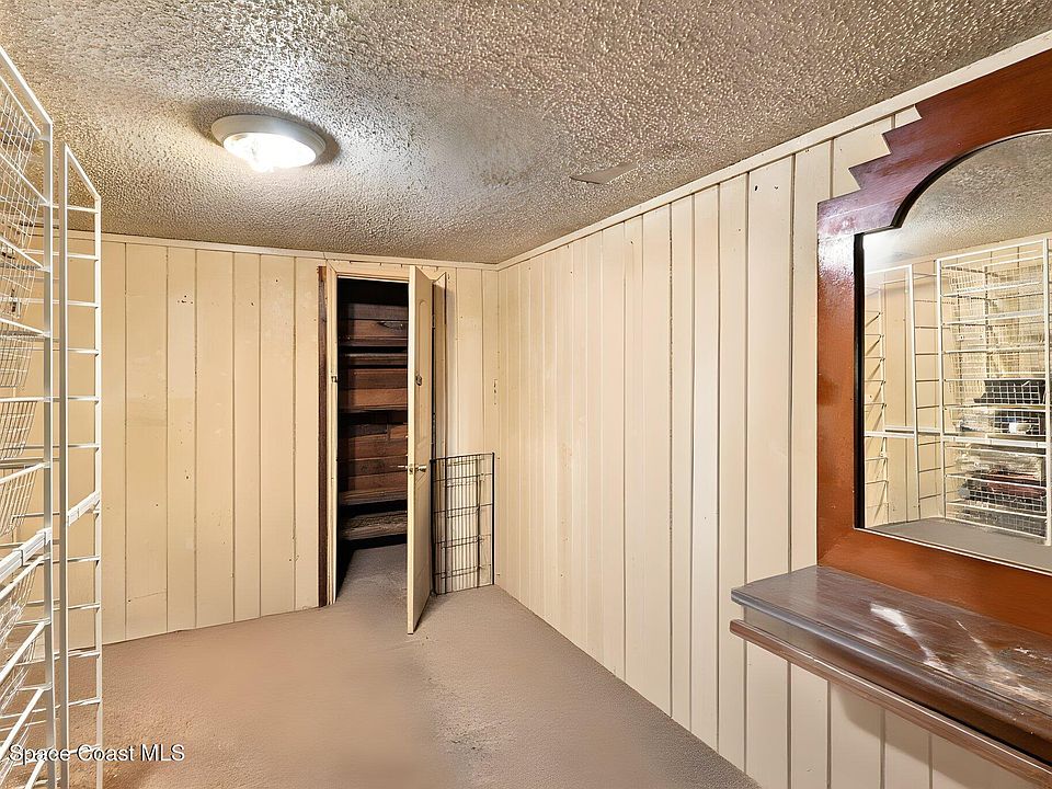 9th image of 1233 Holmes St