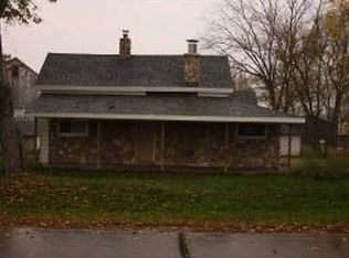 N8551 Townhall Rd, Van Dyne, WI 54979