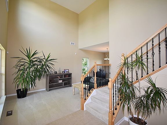 5th image of 40W252 Chadsworth Dr