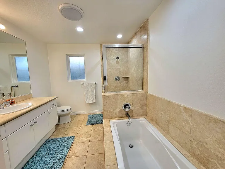 851 N San Vicente Blvd #117 — Photo 26