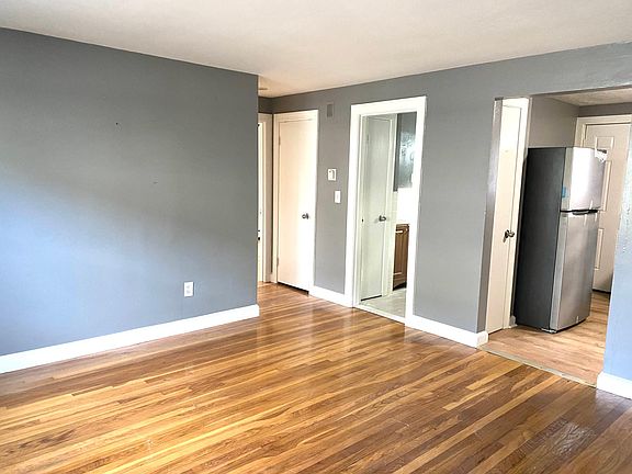 3rd image of 244 Washington St Floor 1