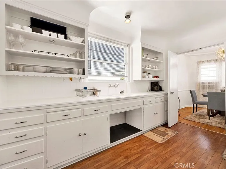 4343 Laurel Canyon Blvd — Photo 8