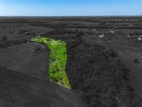 2nd image of 201 Curry Rd