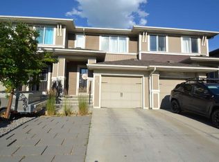 613 W Hillcrest Rd SW, Airdrie, AB T4B 4C8