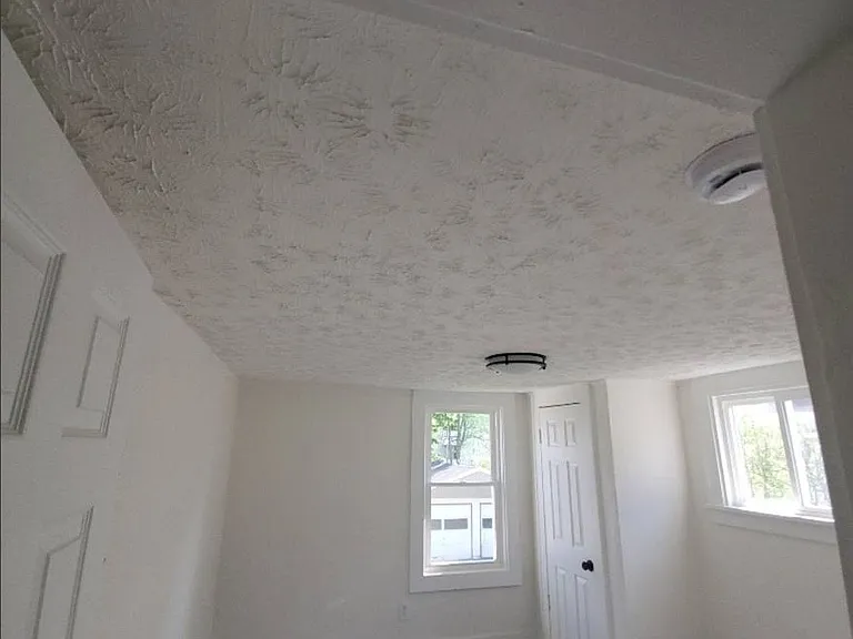4309 Gifford Ave — Photo 11