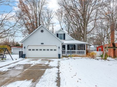 360 Huntmere Dr, Bay Village, OH, 44140