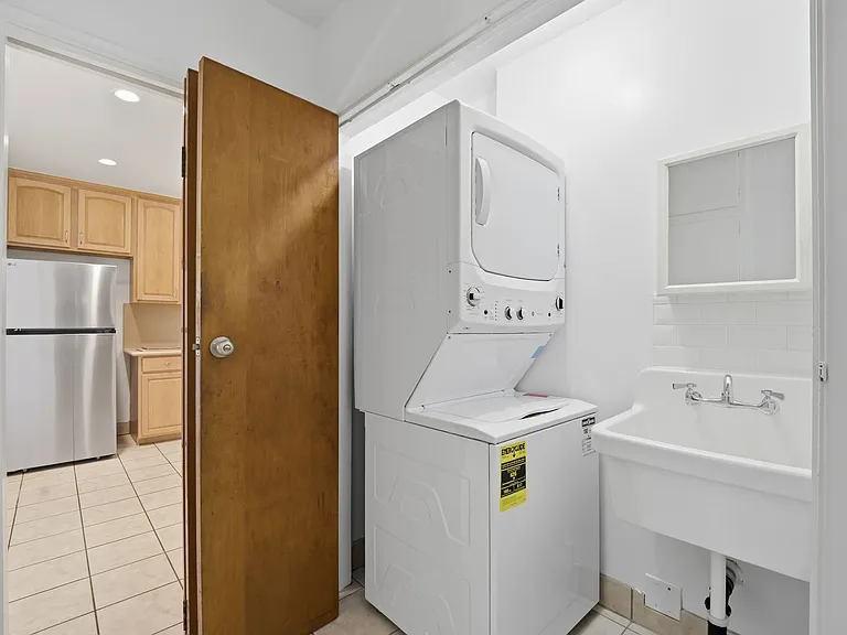 1007 Monterey Rd — Photo 16