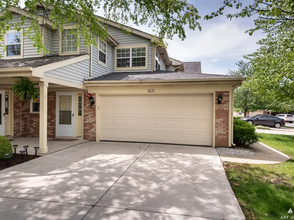 1421 Club Dr #B, Glendale Heights, IL 60139