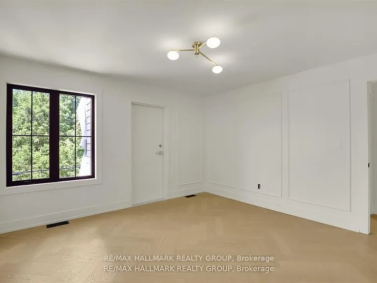 13 Ella St #1 — Photo 30