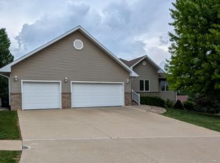 4015 Manchester St, Sioux City, IA 51103