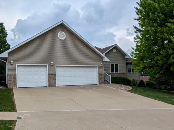 4015 Manchester St, Sioux City, IA 51103