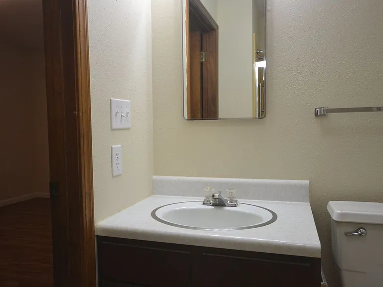 216 W Main St — Photo 8