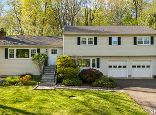 167 Larkspur Rd, Stamford, CT 06903