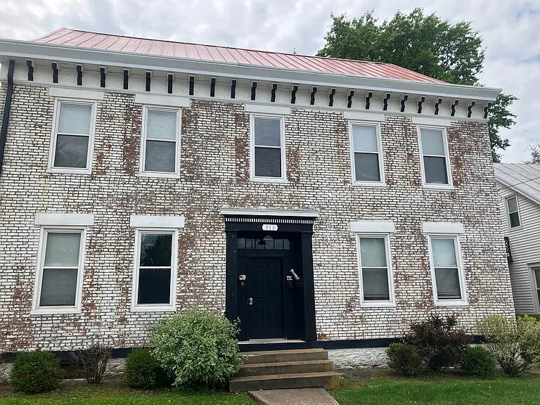 316 W Mill St #3 — Photo 12