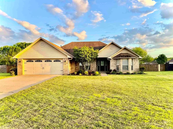 12 Weaver Cir, Vilonia, AR 72173