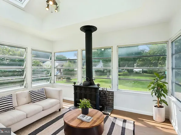 510 Media Pkwy, Wallingford, PA 19086