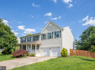 2 Granite Ct, Fredericksburg, VA 22406