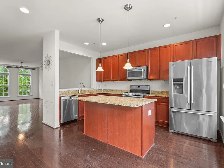9624 Westerdale Dr — Photo 17