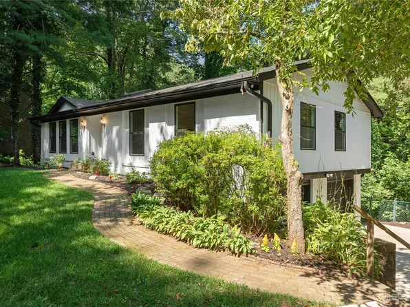 318 N Overlook Ter, Hendersonville, NC 28739
