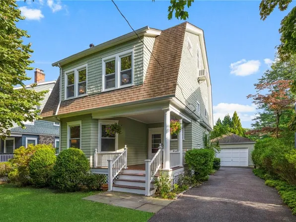 11 Clark Court, Larchmont, NY 10538