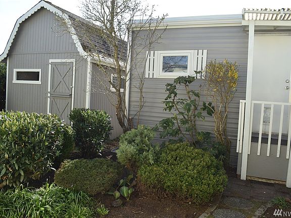 5th image of 4000 76th St NE Unit 12