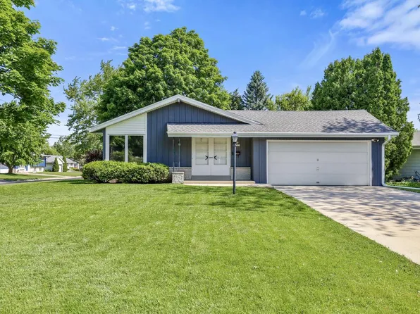 N94W17370 Erika ROAD, Menomonee Falls, WI 53051