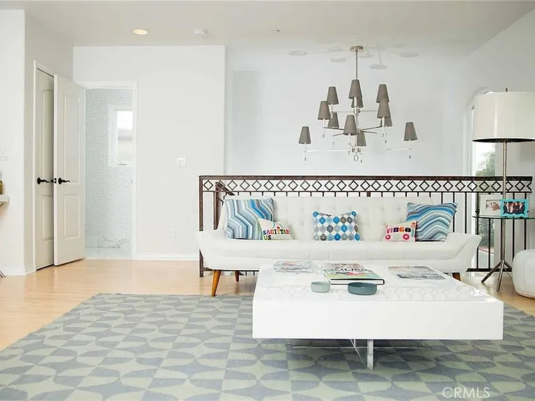 417 Marine Ave — Photo 5