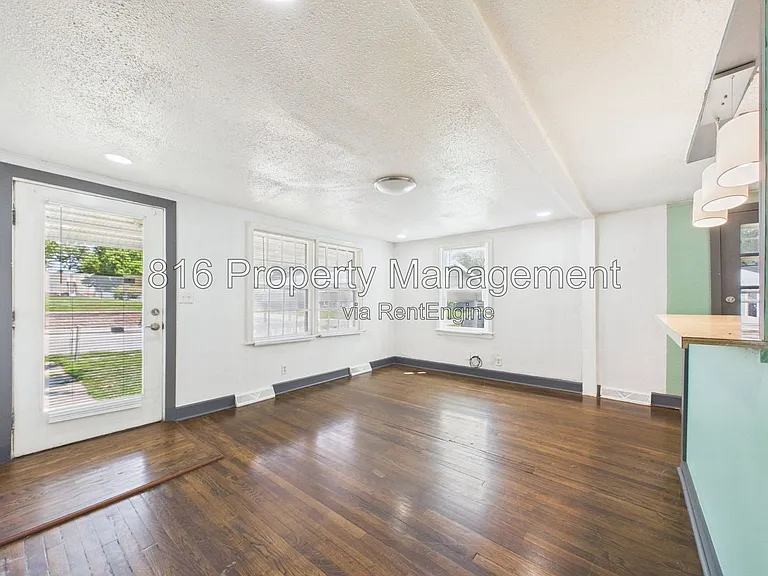 810 S Woodland Ave — Photo 5