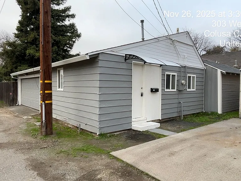 323 Webster St — Photo 1