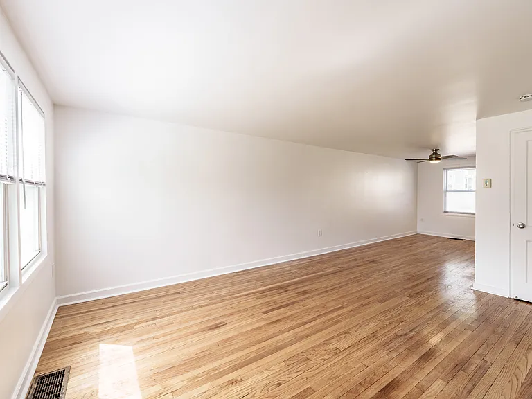 West Gate Townhomes — Photo 13