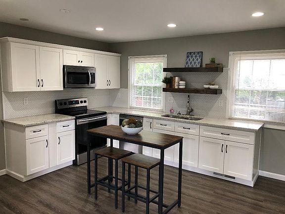 2nd image of 9609 Johnsontown Way