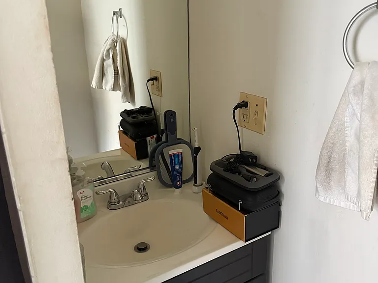 2305 W Fullerton Ave #2W — Photo 6