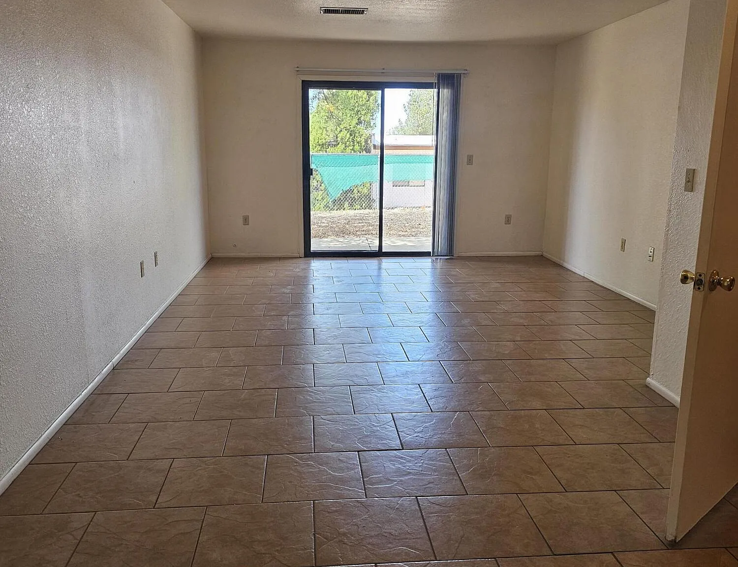 2 bed, 2.0 bath, 924 sqft, $1,250 — Photo 4