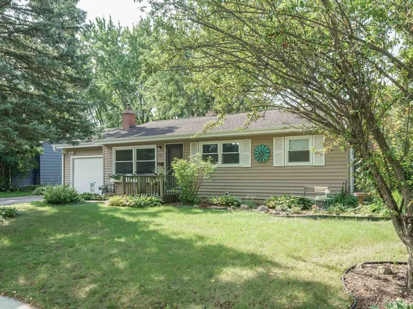 5721 Kroncke Dr, Madison, WI 53711