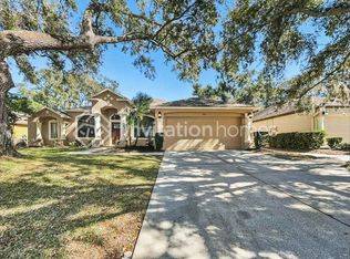 1904 Abbey Ridge Dr, Dover, FL 33527