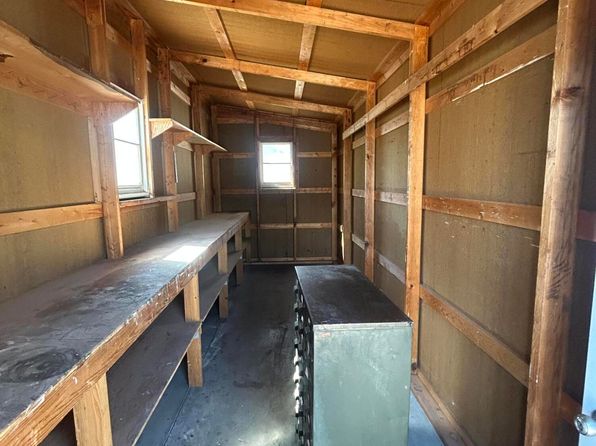 406 4th Ave W, Mobridge, SD 57601